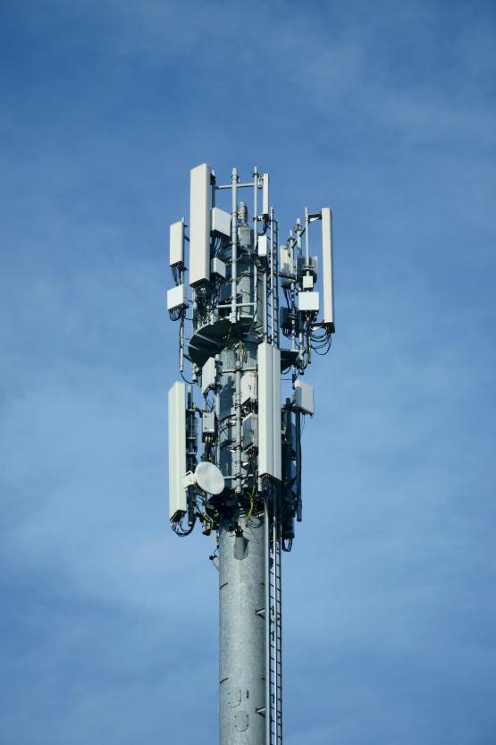 https://www.pexels.com/nl-nl/zoeken/gsm%20mast/